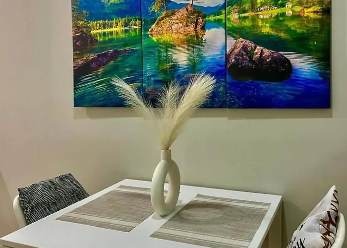 Shore Residences Aparthotel
